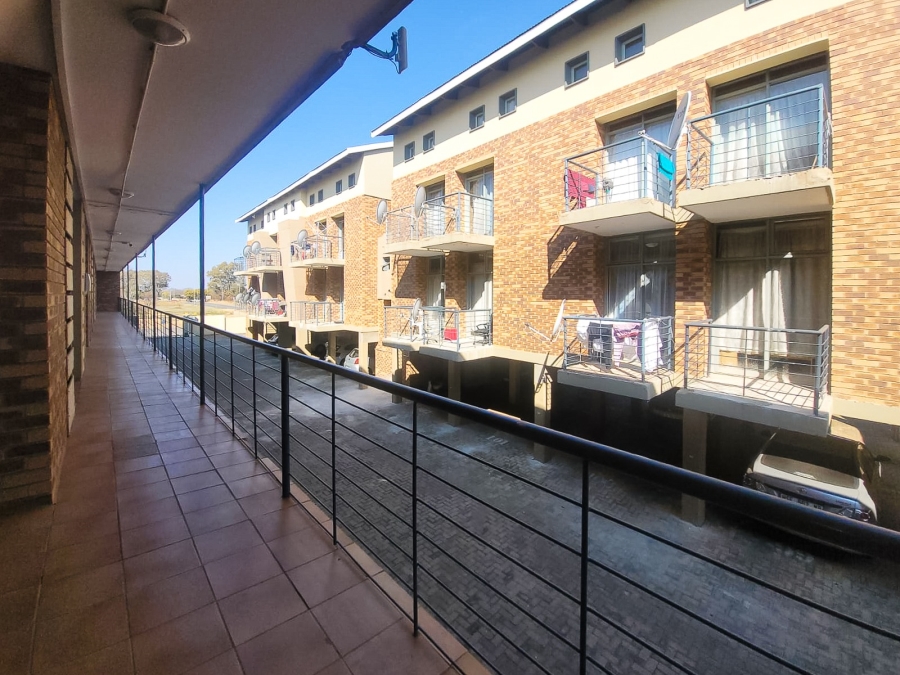 1 Bedroom Property for Sale in Dassie Rand North West